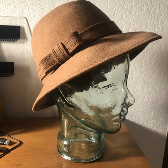 Accessories - SANDRA cloche vintage hat 100% wool